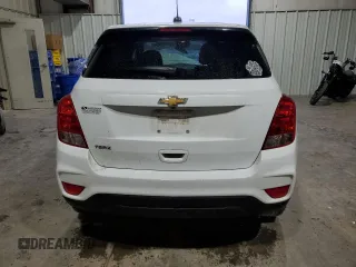 2020 Chevrolet Trax LS with VIN KL7CJKSBXLB052200, listed as a Copart auction lot 87877655 with Not Provided miles and Salvage Title. Bid and sale history available at carsss.com. Image 6.