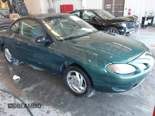 2000 Ford Escort ZX2 with VIN 3FAKP1134YR117701, listed as a IAAI auction lot 41316386 with 241,702 mi miles. Bid and sale history available at carsss.com. Image 1.