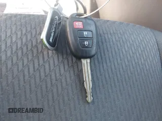 2019 Toyota Highlander LE с VIN 5TDBZRFH6KS945258, выставлен на аукционе IAAI как лот 41979698 с пробегом 122 624 миль миль и . История ставок и продаж доступна на DreamBid. Изображение 11.