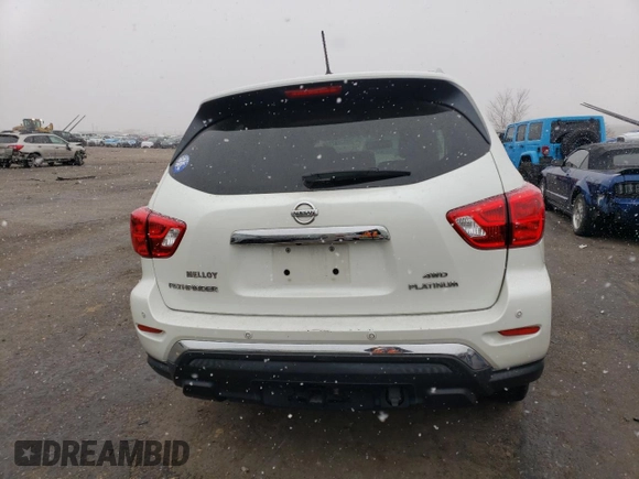 2018 Nissan Pathfinder SV z VIN 5N1DR2MM6JC655324, wystawiony jako Copart lot #88521275 z przebiegiem 125 528 mil mil oraz Szkoda całkowita • Salvage title. Historia ofert i sprzedaży dostępna na DreamBid. Obrazek 6.