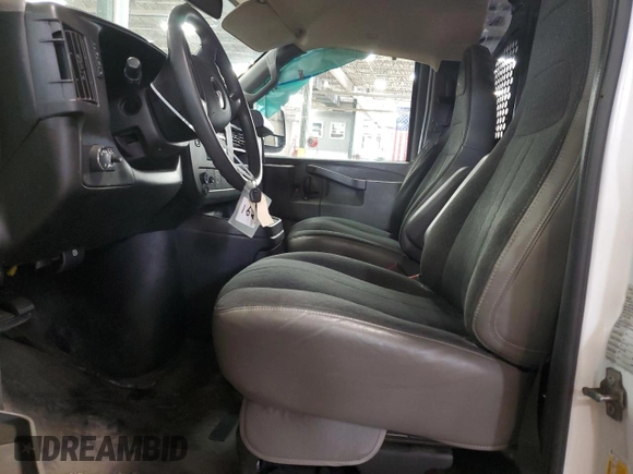2020 GMC Savana Cargo Van with VIN 1GTW7AFG9L1223393, listed as a Copart auction lot 49453135 with 131,260 mi miles and Salvage Title. Bid and sale history available at carsss.com. Image 7.
