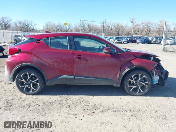 2018 Toyota C-HR XLE z VIN NMTKHMBX5JR051056, wystawiony jako IAAI lot #41740517 z przebiegiem 80 368 mil mil oraz . Historia ofert i sprzedaży dostępna na DreamBid. Obrazek 13.