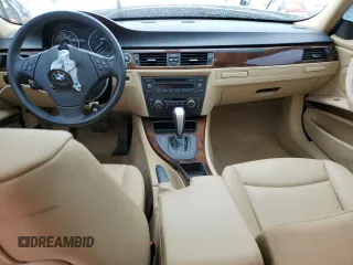 2011 BMW 3 Series 335d z VIN WBAPN7C58BA950567, wystawiony jako Copart lot #51859515 z przebiegiem Nie podano mil oraz Szkoda całkowita • Salvage title. Historia ofert i sprzedaży dostępna na DreamBid. Obrazek 8.