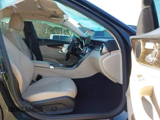 2019 Mercedes-Benz C 300 with VIN 55SWF8DB5KU311316, listed as a IAAI auction lot 41650068 with 68,399 mi miles and . Bid and sale history available at DreamBid. Image 5.