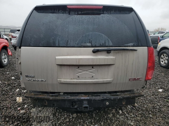 2008 GMC Yukon SLT w/4SB with VIN 1GKFK13038J218076, listed as a Copart auction lot 47581505 with 184,880 mi miles and Salvage Title. Bid and sale history available at carsss.com. Image 6.