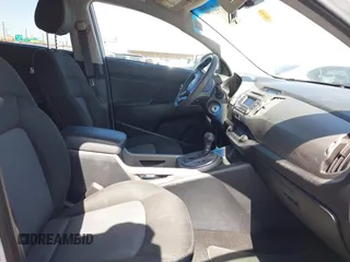 2016 Kia Sportage LX with VIN KNDPBCAC9G7872861, listed as a IAAI auction lot 41772819 with 117,540 mi miles and . Bid and sale history available at carsss.com. Image 5.