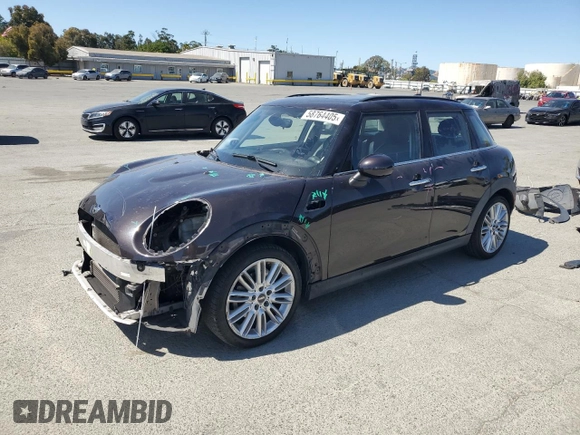 2015 MINI Hardtop 4 Door z VIN WMWXS5C57FT829133, wystawiony jako Copart lot #58764405 z przebiegiem 63 774 mil mil oraz Szkoda całkowita • Salvage title. Historia ofert i sprzedaży dostępna na DreamBid. Obrazek 1.