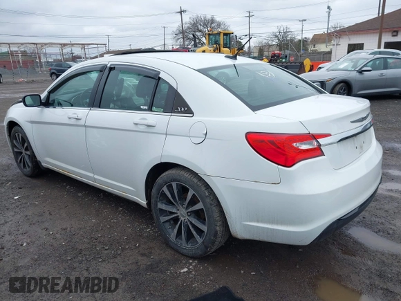 2012 Chrysler 200 S with VIN 1C3CCBHG3CN123224, listed as a IAAI auction lot 41915557 with 138,229 mi miles. Bid and sale history available at carsss.com. Image 3.