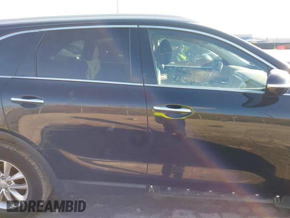 2018 Kia Sorento LX z VIN 5XYPG4A39JG385905, wystawiony jako IAAI lot #40936433 z przebiegiem 116 080 mil mil oraz . Historia ofert i sprzedaży dostępna na DreamBid. Obrazek 13.