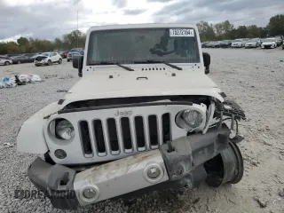 2018 Jeep Wrangler JK Unlimited Sahara with VIN 1C4BJWEG2JL830445, listed as a Copart auction lot 75272164 with 47,929 mi miles and Salvage Title. Bid and sale history available at carsss.com. Image 5.