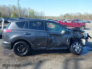 2018 Toyota RAV4 LE with VIN JTMBFREV0JJ732236, listed as a IAAI auction lot 41913555 with 60,432 mi miles. Bid and sale history available at carsss.com. Image 14.