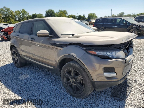 2015 Land Rover Range Rover Evoque Pure Premium z VIN SALVR2BG9FH005735, wystawiony jako Copart lot #69971924 z przebiegiem Nie podano mil oraz Szkoda całkowita • Salvage title. Historia ofert i sprzedaży dostępna na DreamBid. Obrazek 4.