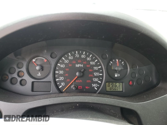 2006 Ford Focus SE with VIN 1FAHP36N56W223049, listed as a Copart auction lot 61211745 with 185,609 mi miles and Salvage title. Bid and sale history available at DreamBid. Image 9.