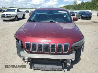 2019 Jeep Cherokee Latitude z VIN 1C4PJLCB6KD450614, wystawiony jako Copart lot #52390275 z przebiegiem 141 386 mil mil oraz Szkoda całkowita • Salvage title. Historia ofert i sprzedaży dostępna na DreamBid. Obrazek 5.