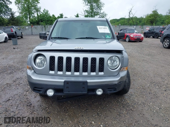 2017 Jeep Patriot Sport SE z VIN 1C4NJRBB8HD122051, wystawiony jako IAAI lot #42274843 z przebiegiem 63 122 mil mil oraz . Historia ofert i sprzedaży dostępna na DreamBid. Obrazek 12.