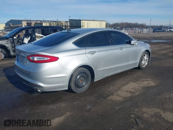 2013 Ford Fusion SE with VIN 3FA6P0H72DR200204, listed as a IAAI auction lot 41212133 with 126,830 mi miles and . Bid and sale history available at DreamBid. Image 4.