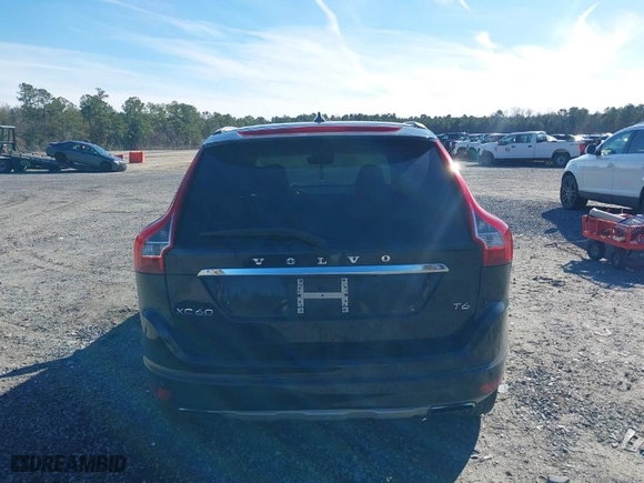 2016 Volvo XC60 T6 Drive-E with VIN YV449MDK0G2825672, listed as a IAAI auction lot 41351214 with 140,633 mi miles. Bid and sale history available at carsss.com. Image 16.