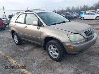 2001 Lexus RX 300 with VIN JTJHF10U010224426, listed as a IAAI auction lot 41820288 with 235,145 mi miles. Bid and sale history available at carsss.com. Image 1.