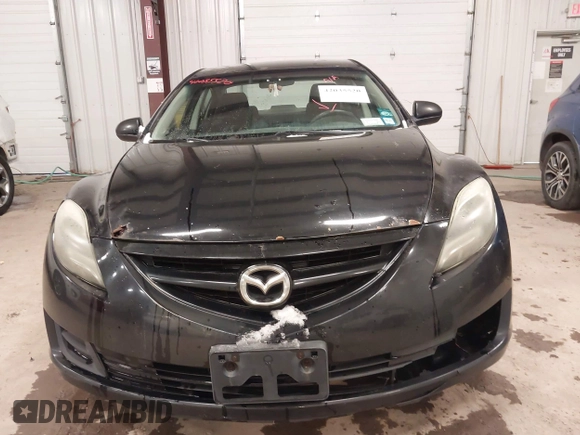 2011 Mazda Mazda6 i Sport with VIN 1YVHZ8BH1B5M07755, listed as a IAAI auction lot 42035520 with 293,925 mi miles. Bid and sale history available at carsss.com. Image 6.