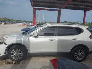 2015 Nissan Rogue SL with VIN 5N1AT2MV5FC878040, listed as a IAAI auction lot 41968061 with 124,352 mi miles and . Bid and sale history available at carsss.com. Image 14.
