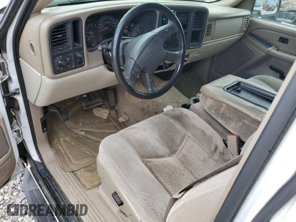 2005 Chevrolet Suburban LS с VIN 1GNEC16Z35J187767, выставлен на аукционе Copart как лот 62494475 с пробегом Не указан миль и Списание • Salvage title. История ставок и продаж доступна на DreamBid. Изображение 8.