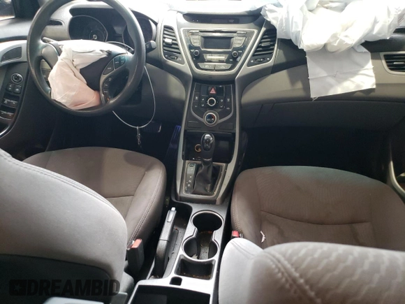 2015 Hyundai Elantra SE с VIN 5NPDH4AE6FH547572, выставлен на аукционе Copart как лот 58419945 с пробегом 177 640 миль миль и Списание • Salvage title. История ставок и продаж доступна на DreamBid. Изображение 8.