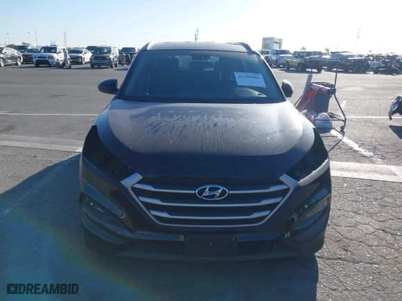 2017 Hyundai Tucson SE Plus with VIN KM8J33A46HU598450, listed as a IAAI auction lot 41709481 with 34,781 mi miles. Bid and sale history available at carsss.com. Image 12.