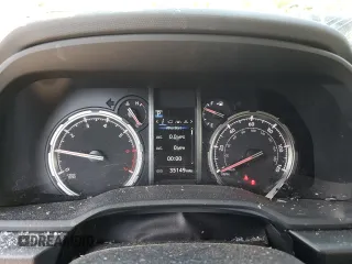 2022 Toyota 4Runner TRD Sport with VIN JTESU5JR2N6053239, listed as a Copart auction lot 60829755 with 35,149 mi miles and Salvage title. Bid and sale history available at DreamBid. Image 9.