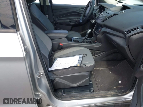 2017 Ford Escape S with VIN 1FMCU0F78HUB39105, listed as a IAAI auction lot 42119588 with 92,034 mi miles. Bid and sale history available at carsss.com. Image 5.