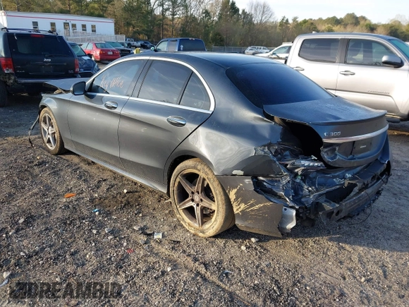 2016 Mercedes-Benz C 300 z VIN 55SWF4JB8GU160119, wystawiony jako IAAI lot #41887047 z przebiegiem 89 688 mil mil oraz . Historia ofert i sprzedaży dostępna na DreamBid. Obrazek 3.
