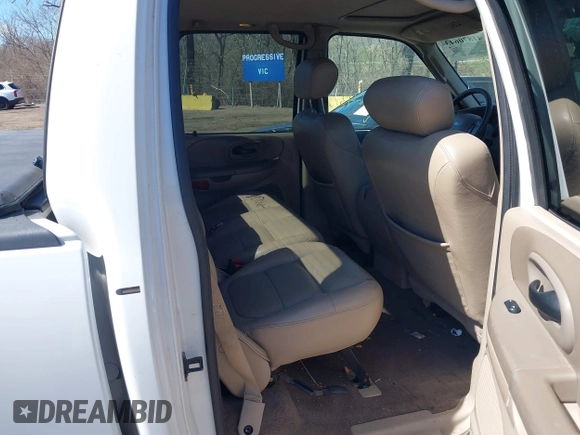 2003 Ford F-150 XLT with VIN 1FTRW07663KD57580, listed as a IAAI auction lot 41870643 with 256,497 mi miles. Bid and sale history available at carsss.com. Image 8.