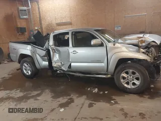2007 Toyota Tacoma z VIN 5TEMU52N37Z457343, wystawiony jako IAAI lot #41109212 z przebiegiem 149 816 mil mil oraz . Historia ofert i sprzedaży dostępna na DreamBid. Obrazek 14.