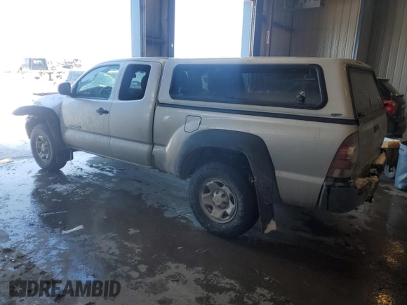 2011 Toyota Tacoma with VIN 5TFUU4EN0BX001483, listed as a Copart auction lot 45339015 with 200,917 mi miles and Clean Title. Bid and sale history available at carsss.com. Image 2.