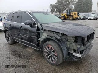2022 Volvo XC90 Momentum z VIN YV4102PK0N1786405, wystawiony jako Copart lot #48247415 z przebiegiem 52 790 mil mil oraz Szkoda całkowita • Salvage title. Historia ofert i sprzedaży dostępna na DreamBid. Obrazek 4.