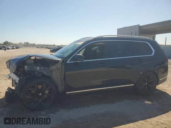 2024 BMW X7 xDrive40i with VIN 5UX23EM09R9T85217, listed as a Copart auction lot 47038835 with 0 mi miles and Salvage Title. Bid and sale history available at carsss.com. Image 1.