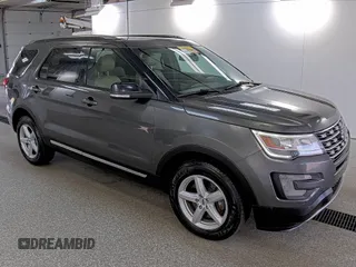2017 Ford Explorer XLT z VIN 1FM5K8D89HGD08040, wystawiony jako IAAI lot #42516623 z przebiegiem 50 937 mil mil oraz . Historia ofert i sprzedaży dostępna na DreamBid. Obrazek 21.