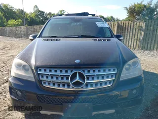 2008 Mercedes-Benz M 350 z VIN 4JGBB86E78A422904, wystawiony jako IAAI lot #42320429 z przebiegiem 274 358 mil mil oraz . Historia ofert i sprzedaży dostępna na DreamBid. Obrazek 6.