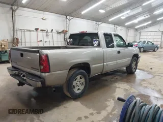2005 Chevrolet Silverado 1500 Z71 with VIN 1GCEK19Z55Z148705, listed as a IAAI auction lot 42084628 with 217,172 mi miles. Bid and sale history available at carsss.com. Image 4.