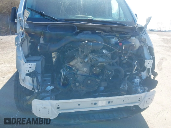 2017 Ford Transit z VIN 1FTYE1YM7HKA86022, wystawiony jako IAAI lot #41887271 z przebiegiem 70 223 mil mil oraz . Historia ofert i sprzedaży dostępna na DreamBid. Obrazek 6.