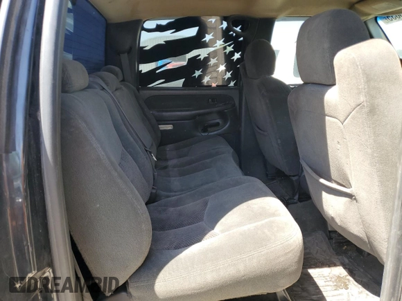 2003 Chevrolet Silverado 1500HD LS z VIN 1GCGC13U33F194292, wystawiony jako Copart lot #57865835 z przebiegiem 237 989 mil mil oraz Szkoda całkowita • Salvage title. Historia ofert i sprzedaży dostępna na DreamBid. Obrazek 10.