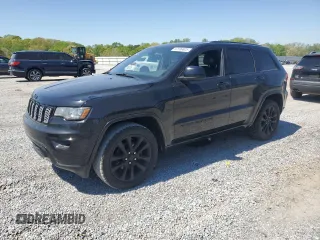 2018 Jeep Grand Cherokee Laredo E with VIN 1C4RJEAG0JC488962, listed as a Copart auction lot 52599625 with 165,977 mi miles and Clean Title. Bid and sale history available at carsss.com. Image 1.