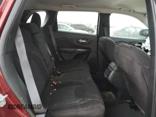 2019 Jeep Cherokee Latitude with VIN 1C4PJLCB4KD340371, listed as a Copart auction lot 51526405 with 60,413 mi miles and Salvage title. Bid and sale history available at DreamBid. Image 10.