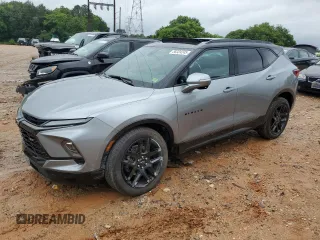 2024 Chevrolet Blazer RS z VIN 3GNKBERS9RS190172, wystawiony jako Copart lot #56324245 z przebiegiem 19 171 mil mil oraz Szkody całkowita. Historia ofert i sprzedaży dostępna na DreamBid. Obrazek 1.