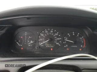 2001 Toyota Camry CE z VIN 4T1BG22K01U057836, wystawiony jako Copart lot #57046325 z przebiegiem 151 882 mil mil oraz Szkoda całkowita • Salvage title. Historia ofert i sprzedaży dostępna na DreamBid. Obrazek 9.