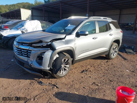 2025 Chevrolet Equinox FWD LT with VIN 3GNAXHEG8SL142422, listed as a IAAI auction lot 41160661 with 1,050 mi miles. Bid and sale history available at carsss.com. Image 2.