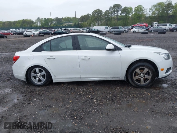 2014 Chevrolet Cruze 1LT with VIN 1G1PC5SB6E7233051, listed as a IAAI auction lot 42214334 with 88,389 mi miles and . Bid and sale history available at DreamBid. Image 13.