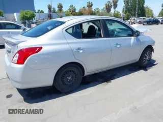2019 Nissan Versa SV z VIN 3N1CN7AP2KL873700, wystawiony jako IAAI lot #42272553 z przebiegiem 89 256 mil mil oraz . Historia ofert i sprzedaży dostępna na DreamBid. Obrazek 4.