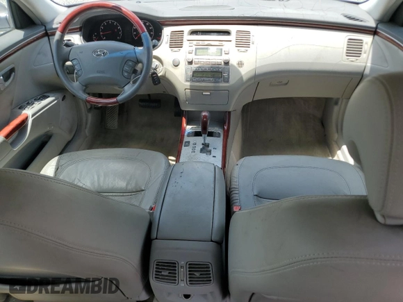 2007 Hyundai Azera SE with VIN KMHFC46FX7A216846, listed as a Copart auction lot 60035695 with 197,201 mi miles and Salvage title. Bid and sale history available at DreamBid. Image 8.