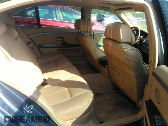 2008 BMW 7 Series 750Li with VIN WBAHN83568DT86869, listed as a IAAI auction lot 38915608 with 190,980 mi miles and . Bid and sale history available at carsss.com. Image 8.