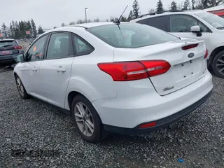 2018 Ford Focus SE with VIN 1FADP3F28JL288105, listed as a IAAI auction lot 41884469 with 1 mi miles. Bid and sale history available at carsss.com. Image 3.